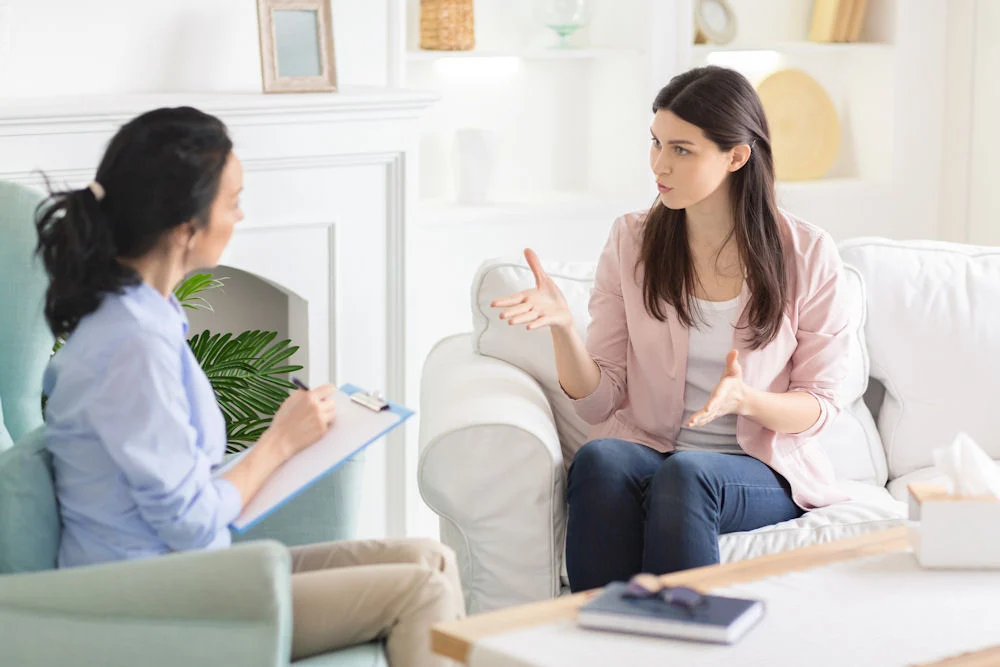 woman speaking with counselor about drugs in U.S
