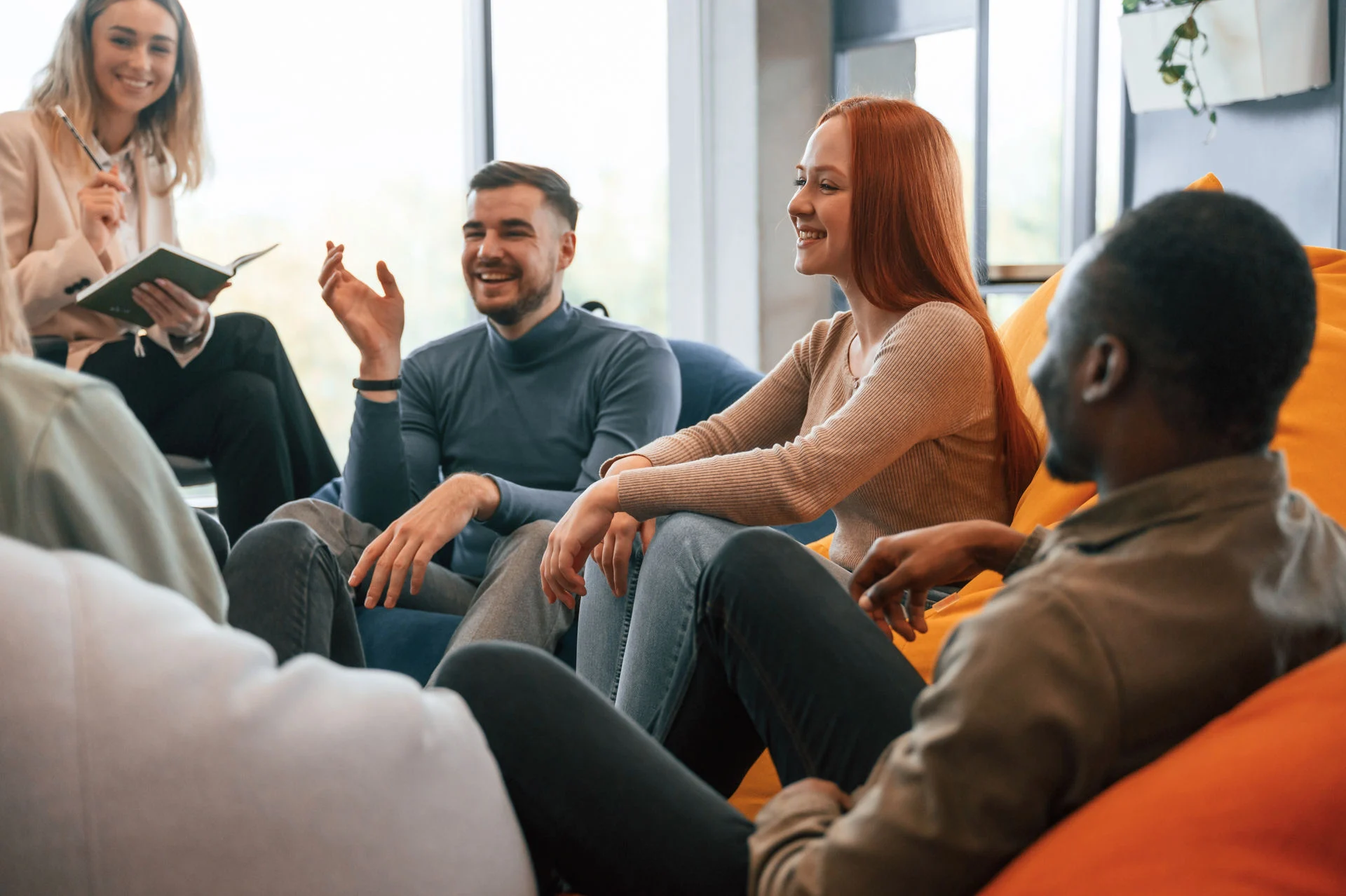 A group of supportive individuals during crystal meth detox in Washington State A group of supportive individuals during crystal meth detox in Washington State
