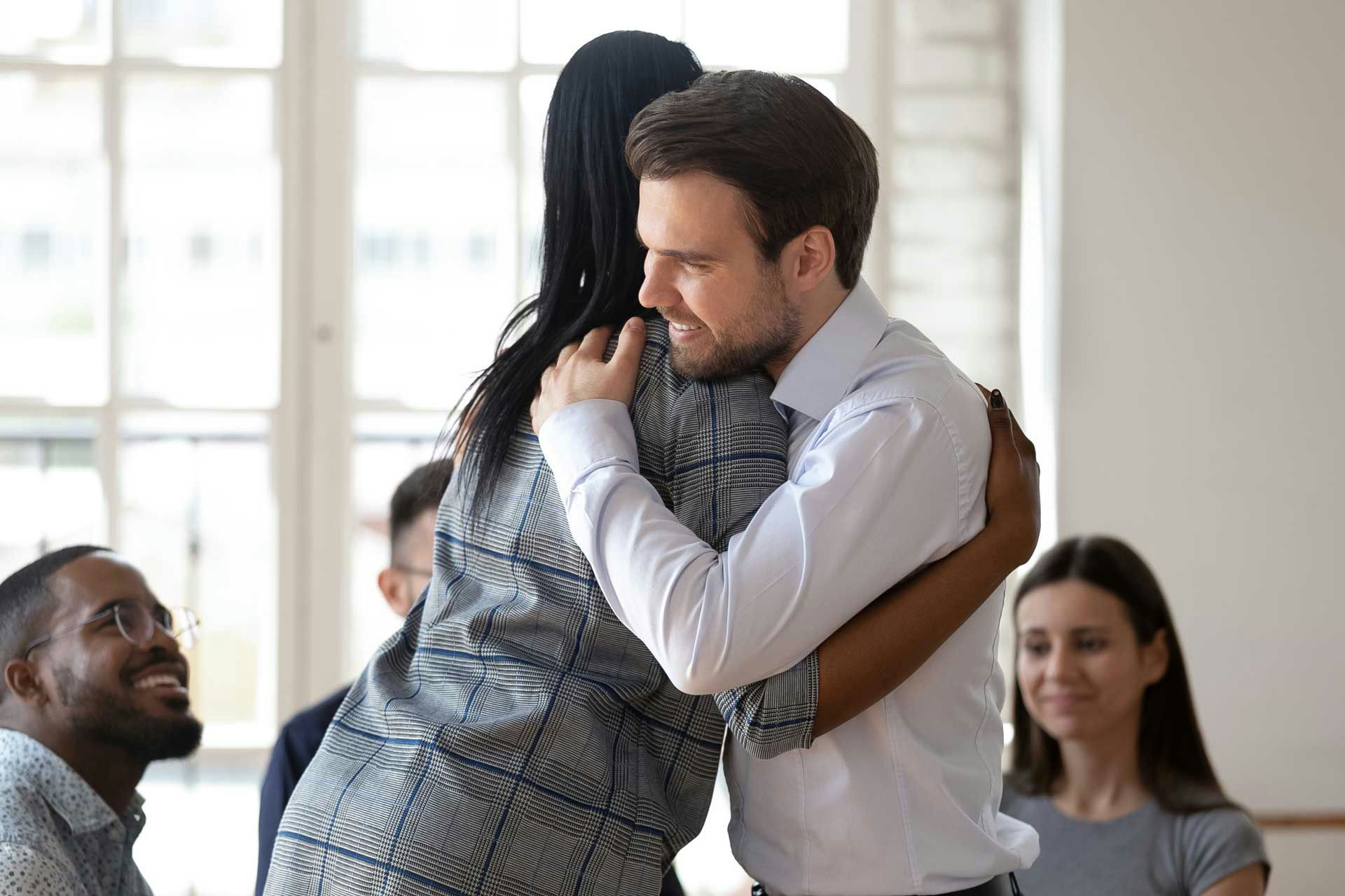 Therapist supporting a client in crystal meth rehabilitation program in Washington