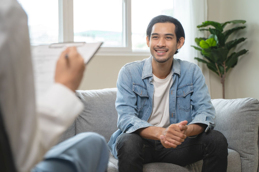 Client receiving individual therapy for substance use recovery in Washington